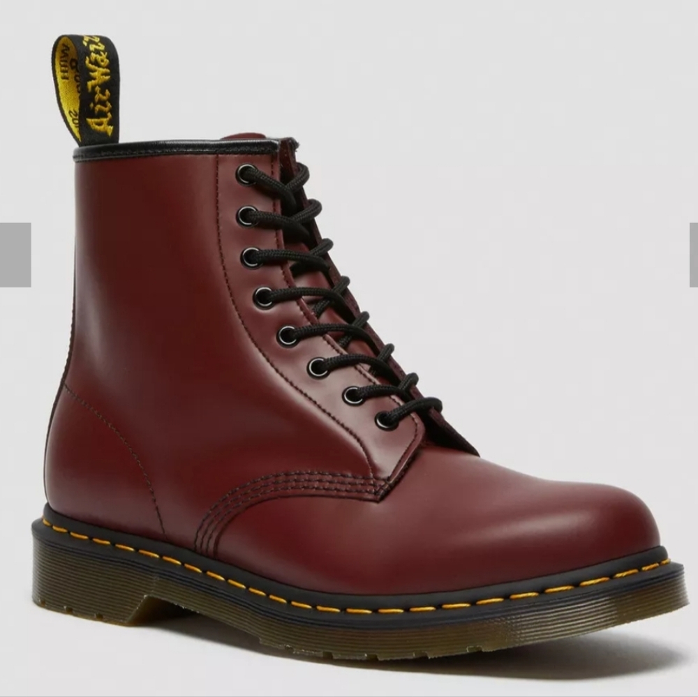 Dr. Martens 1460 Smooth Leather Lace Up Boots